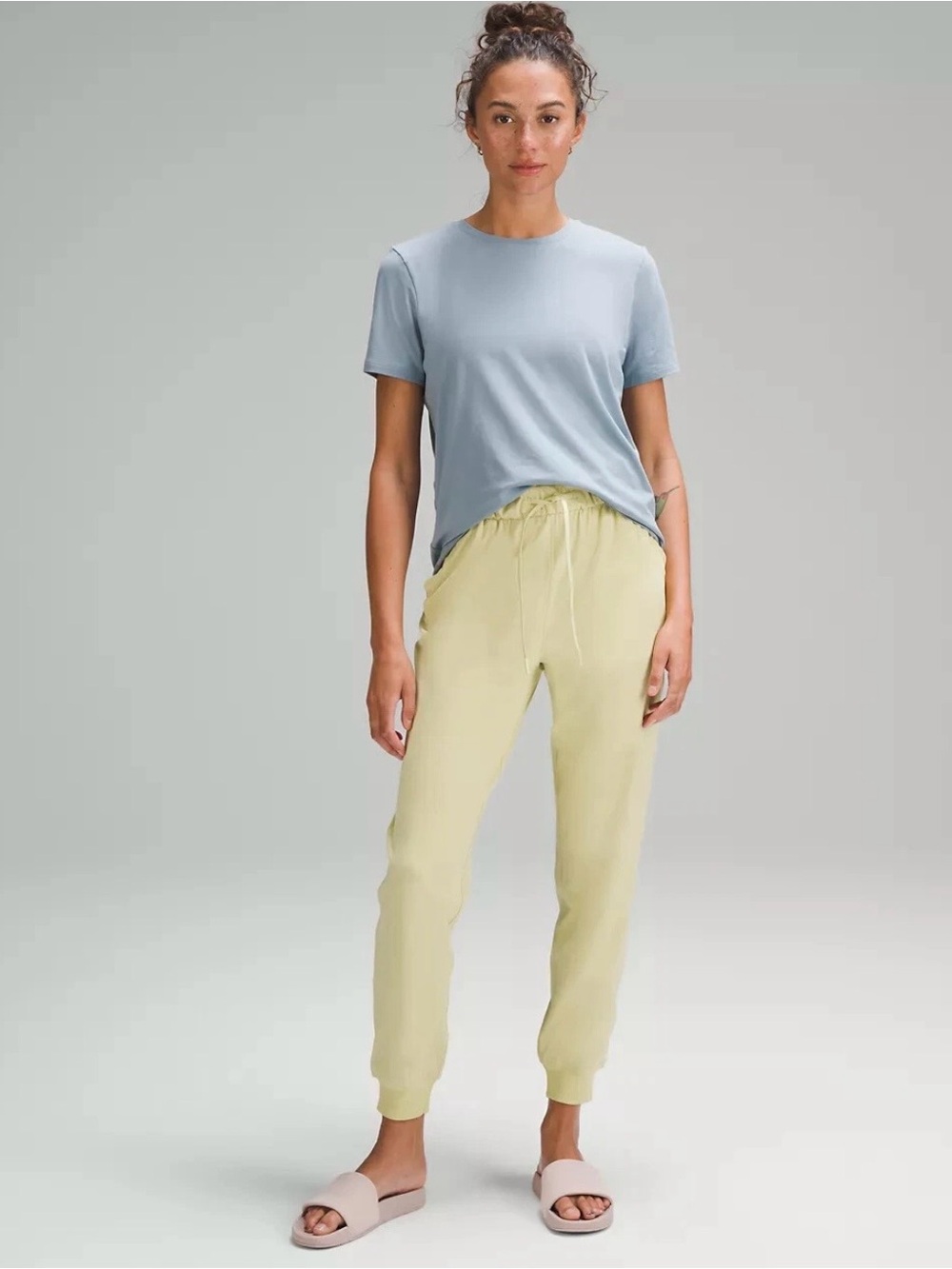 lululemon Yellow Keep Moving Stretch High Rise Relaxed Drawstring Joggers Sz